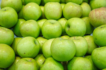 신선한 초록색 사과 