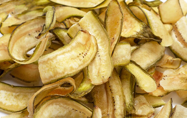 Green banana chips with peel