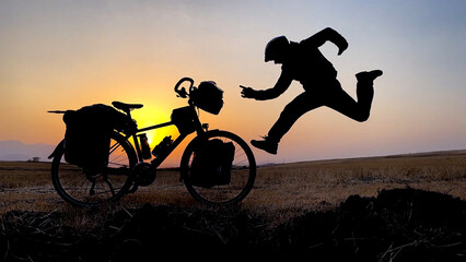 world tour by bike, travel, and movements that are full of motivation and dynamism that impress...