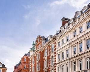 Obraz premium Exterior view of a building in London. Vintage architecture.