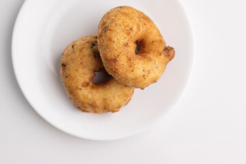 plate of methu vadai, south Indian famous morning snack.
