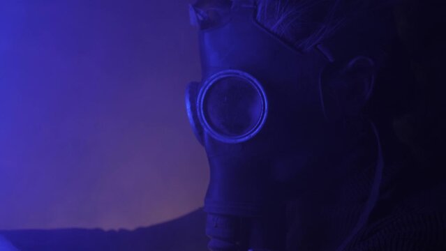 Protection of breathing organs from toxic smoke.