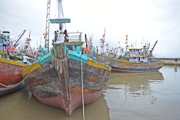 Fototapeta premium old fishing boats 