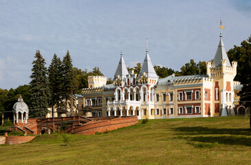 The estate of S. P. von Derviz in Kiritsy is an estate built by the architect Shekhtel. Kiritsa...