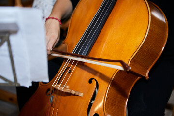 Violonchelo, percusión, orquesta, instrumento