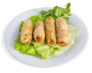 4 nems croustillant sur feuille de salade et menthe fraiche png