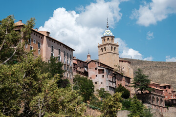 Fototapeta na wymiar Panoramic view of the town of Albarracin in Teruel (Spain).