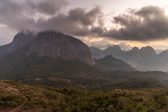 Tres&acirc;&euro;&nbsp;Picos&acirc;&euro;&nbsp;de&acirc;&euro;&nbsp;Friburgo&acirc;&euro;&nbsp;mountains, Rio de&acirc;&euro;&nbsp;Janeiro, Brazil