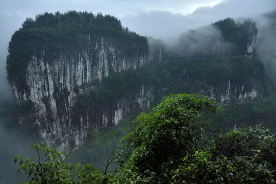 Caving Expedition to explore the caves of the Tongzi mastersystem in northern Wulong County, Chongqing Province of China