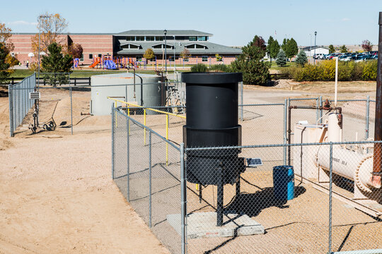Oil and gas wells near Silver Creek Elementary, Thornton, Colorado, USA