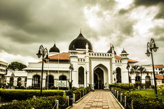 Walkway leading to a mosque.