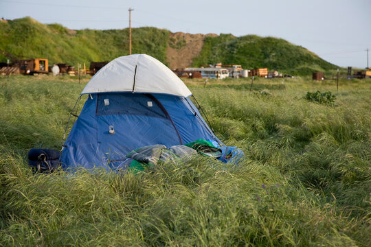 Landscape of Sacramento's Tent City.