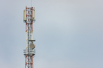 5G tower with receivers and microwave dish for fast signal communication