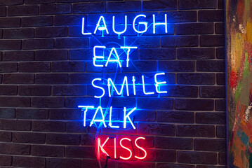 Obraz premium Laugh, Eat, Smile, Talk, Kiss