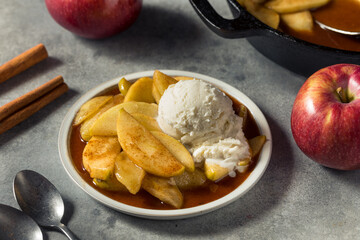 Homemade Cinnamon Baked Apples