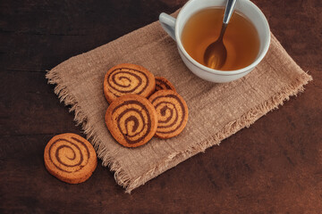 Deliciosos biscoitos caseiros. docinhos amanteigados. bolacha caseira. Biscoitos amanteigados...