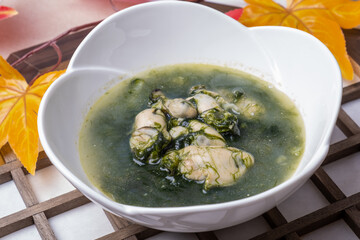 Seaweed fulvescens oyster soup, one of the types of Korean food