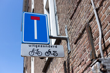 parking sign in the street