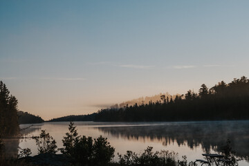 Obraz premium Foggy morning lake