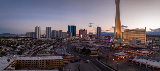 Photo sur Aluminium Las Vegas Panoramic aerial view of the Las Vegas Strip. Stretch of South Las Vegas Boulevard in Nevada that is known for its concentration of hotels and casinos.