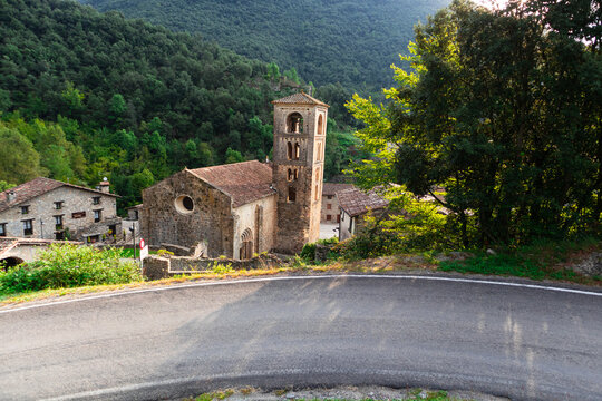 Beget. Pueblo del Pirineo catalan en la comarca del Ripolles. Catalunya. 