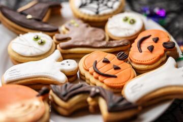 halloween cakes bisquits cookies pumpkin witch black cat scary ghost sweet treats - 541076477