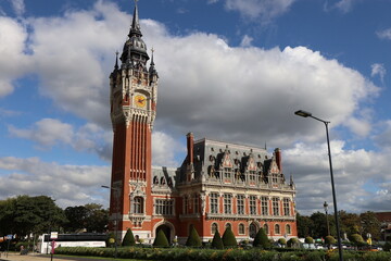 La mairie et le beffroi, vus de l'extérieur, ville de Calais, département du Pas de Calais, France