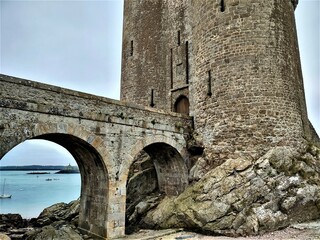 old stone bridge in Saint Malo France - obrazy, fototapety, plakaty