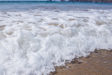 olas en la playa mexicana de punta perula, en jalisco mexico