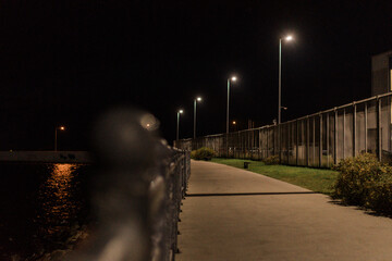 ścieżka rowerowa nocą © Marcin