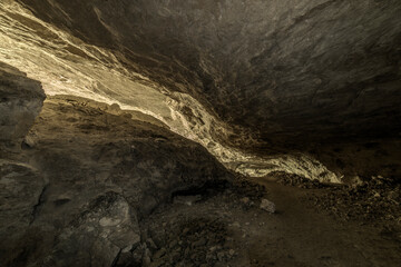 Fototapeta na wymiar Carrières souterraines de bitume à Franclens, Haute-Savoie, France