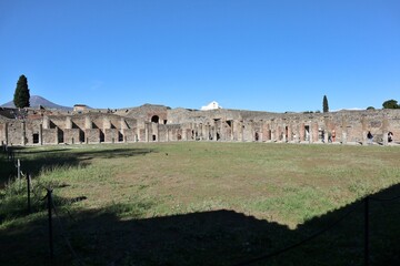 Fototapeta na wymiar Pompei - Quadriportico dei Teatri