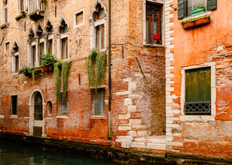 Fototapeta na wymiar Detail of a typical Venetian canal house