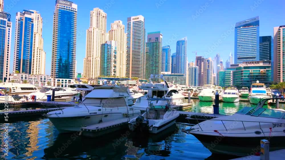 Wall mural The yachts in Dubai Marina, UAE