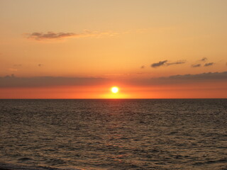 日本海に沈む夕日
