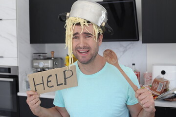 Chaotic chef trying to make some pasta