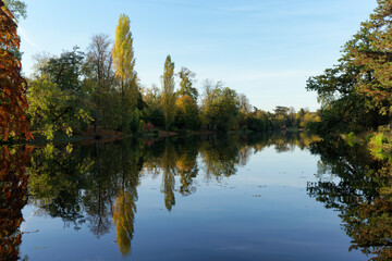 the lower lake of the Bois de  Boulogne in Paris cit