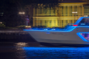 Obraz premium boat at night style concept