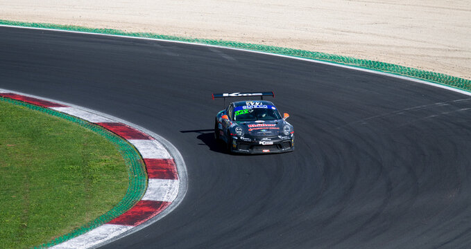 Porsche 991 supercar gt3 action racing on track turn challenging copy space