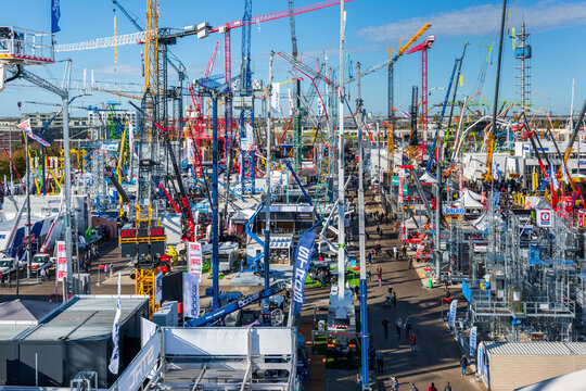 Bauma 2022 - Die gr&ouml;&szlig;te Messe f&uuml;r Baumaschinen, Bergbaumaschinen und Baufahrzeuge in M&uuml;nchen