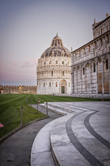 Fototapeta premium Entorno de la torre de Pisa en italia.