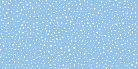 Fotobehang Met de hand getekend vallend sneeuw naadloos patroon, ongelijke ronde vervagende chaotische stippen, vlekken, vlokken. Getekende witte sneeuwvlokken op hemelsblauw herhalende sneeuwval achtergrond. © Creativika Graphics