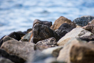 Fototapeta na wymiar Stones at the Lake