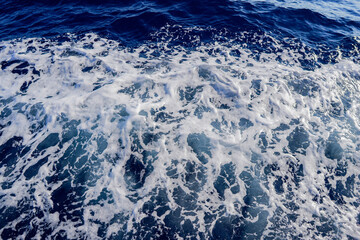 Greek waves © Katarzyna