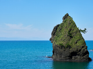 立岩 新潟市西浦区