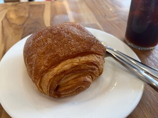 croissant and coffee