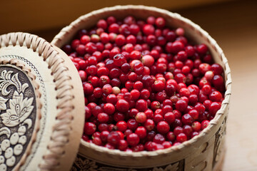 lingonberry basket