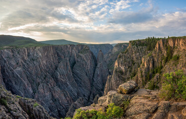 Fototapeta premium Sunrise at the Black Canyon of the Gunnison National Park, Cross Fissures View