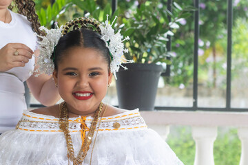 Tembleques, garments, parts of the typical clothing of Panama © Marcelino