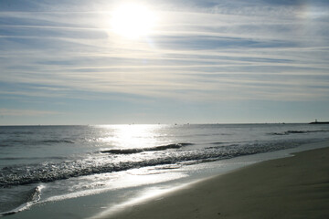 Obraz premium Gentle waves on the beach